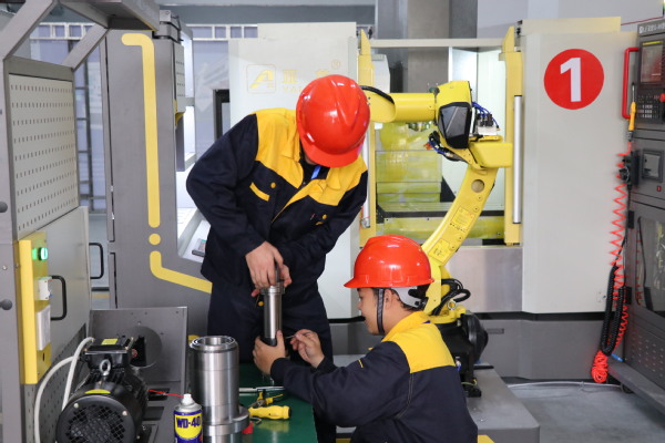 2022-2023年度广东省职业院校学生专业技能大赛——数控机床装调与技术改造赛项圆满落幕，聚焦机床功能部件展现精湛技艺